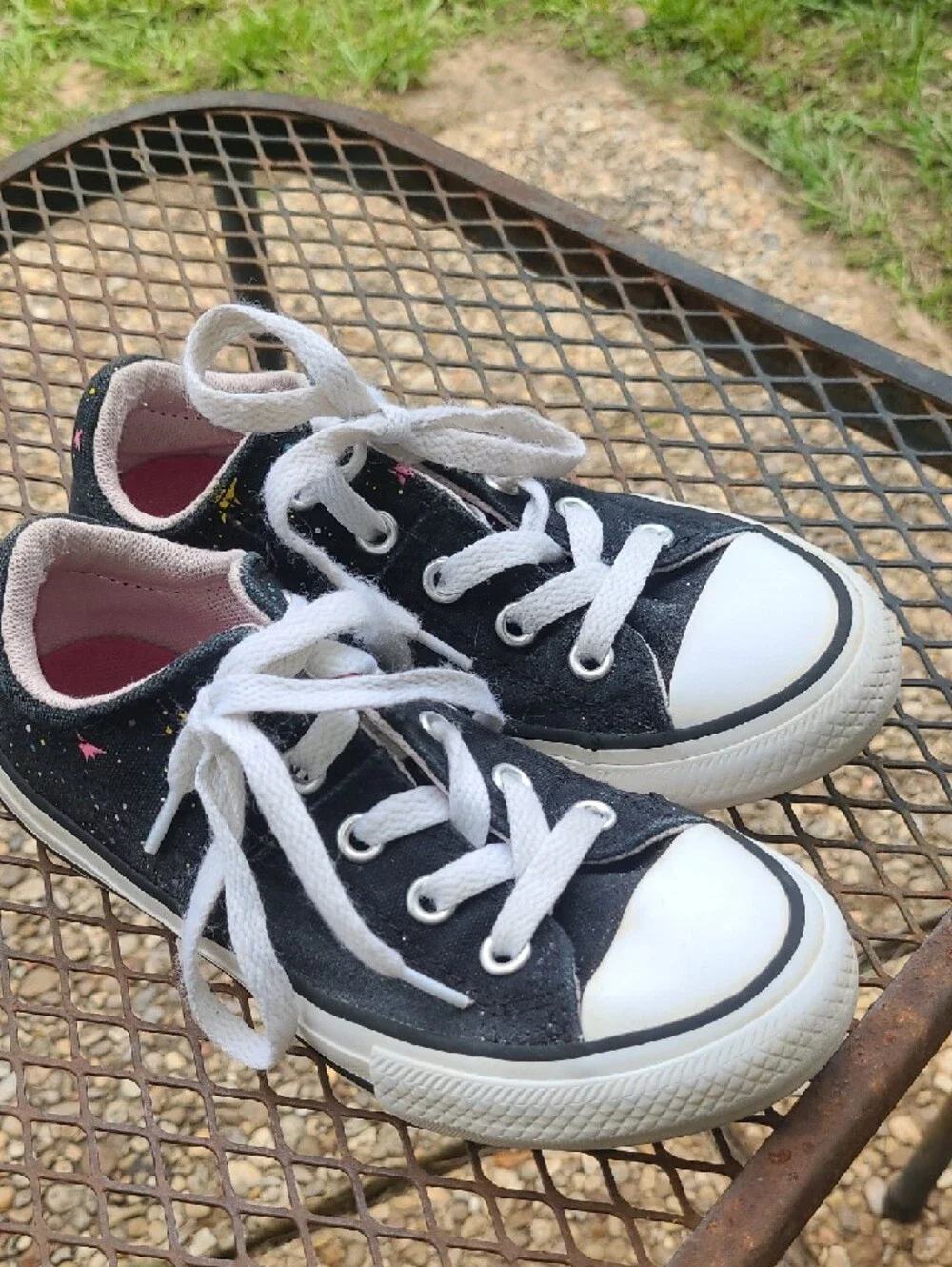 Converse Black Canvas Kids Sneakers with Star Print and White Toe Size 11.5